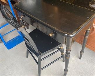 Chinoiseries desk with back splash rim