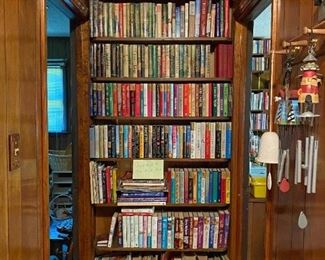 Books (Danielle Steel, Fern Michaels, classic novels, etc)