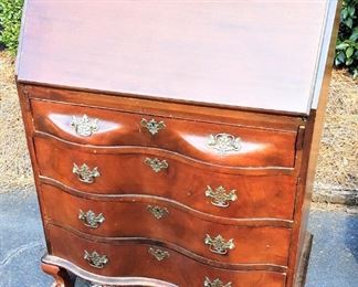 BEAUTIFUL CURVED FRONT SECRETARY