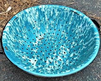 SPLATTER WARE ENAMEL WARE