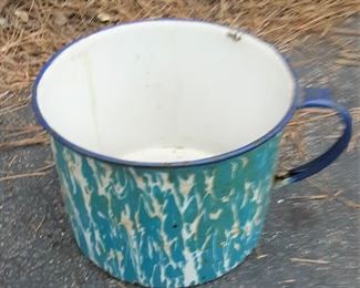 SPLATTER WARE ENAMEL WARE