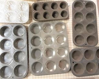 MUFFIN PANS