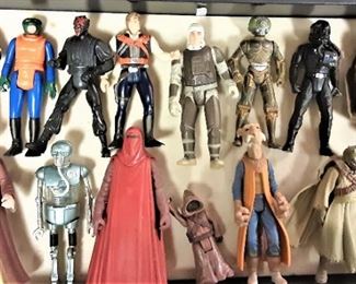 STAR WARS ACTION FIGURES & ACCESSORIES