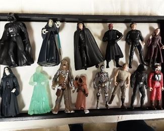 STAR WARS ACTION FIGURES & ACCESSORIES