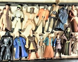 STAR WARS ACTION FIGURES & ACCESSORIES