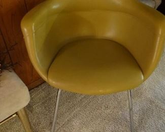 Krueger Leather Fiberglass Chair