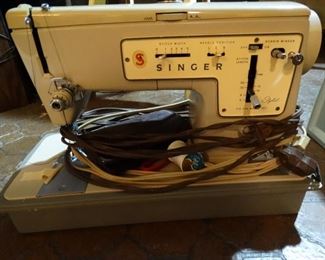 Singer ZigZag Sewing Machine