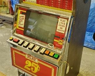 % Point Draw Poker Slot Machine