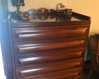 it has a matching highboy seriously what home is complete without this?
