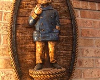 this is the earlier guy before he lost his leg!