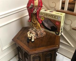 asian lady and her tiny tiny children