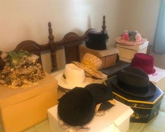 lotsa vintage hats!!