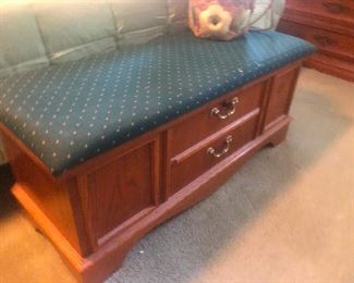Lane cedar chest