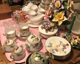 Bone China Tea Set, Sake Pot and Bowl, China, collectibles 