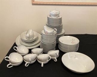 Fukagawa Arita handpainted Japan pattern 1515