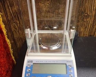 Radwag As220.R2 Analytical Balance 