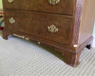 right leg veneer is not in good condition but the integrity of the leg in perfect. Note veneer missing on bottom of the dresser.