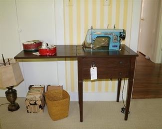 Victor sewing machine and cabinet