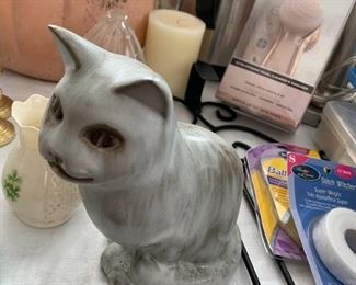 ceramic cat