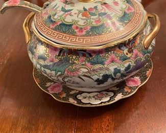 Rose Medallion Tureen with gold trim,,gorgeous!