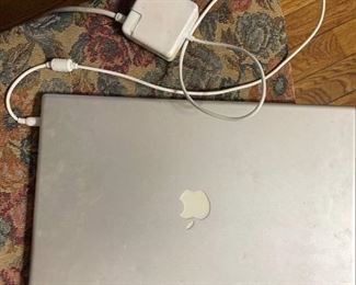 MacBook 17-inch (older model) (shows flashing ? when trying to boot)