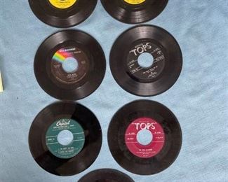 Seven 45 rpm records featuring inspirational songs
