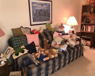sofa, stuffed animals