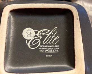"Elite" dishes by Gibson
