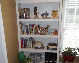 Books and Decorative items