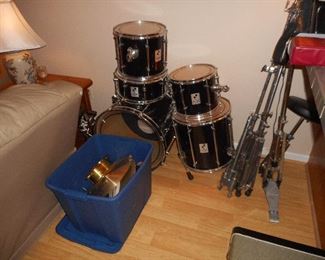 Sonor Force 2000 Drum Set with Zildjian Cymbals