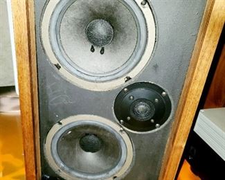 DK  speakers