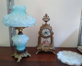 Cast base lamp/ French Clock
