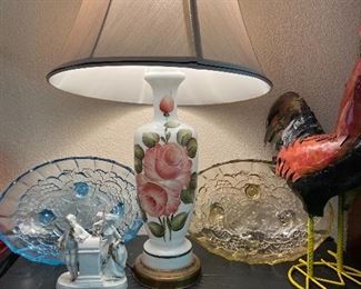Lamp & collectibles 