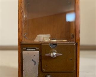 Victor Vending Oak case