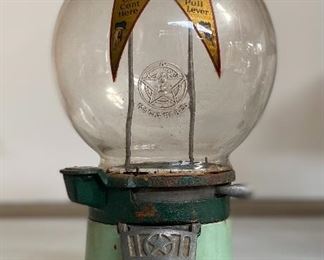 Columbus penny candy dispenser 
Antique 1910