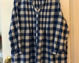 woman within plaid blouse size 1X