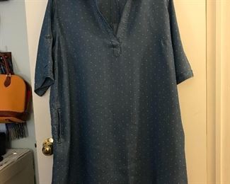 Chelsea & Theodore woman's size 2X shirt