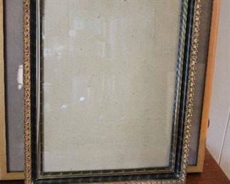 Very nice empty frame awaiting your treasured portrait or watercolor!