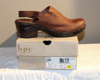 b o c -- New in Box!  size 8