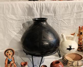 Large Santa Clara pot, signed