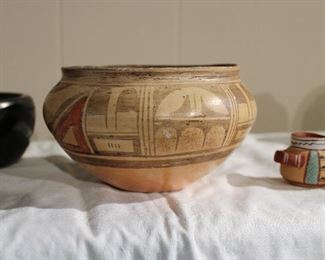 Old/early Native American pot