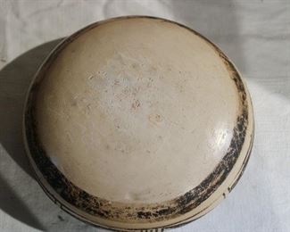 Old/early Native American pottery dish