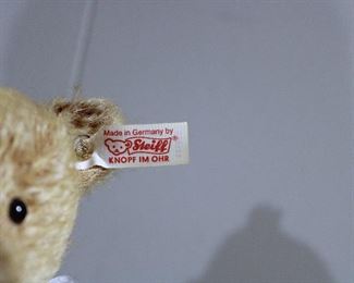 Label on vintage Steiff teddy bear