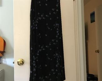 Susan Lawrence Woman size 2X long skirt