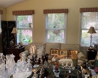 Tons Of Smalls
Priced To Go! 