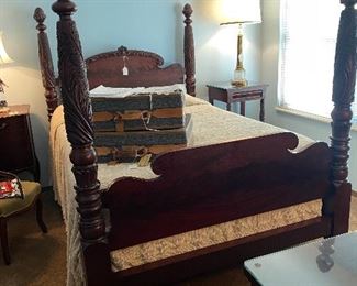 CLOSEUP OF THE BED