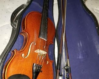 Violin in Case - Good condition