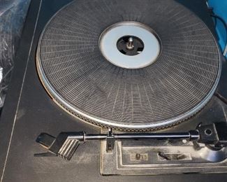Vinyl Record Player/Turntable