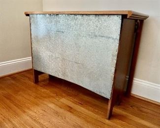 Radiator cover (available online in our pre-sale)