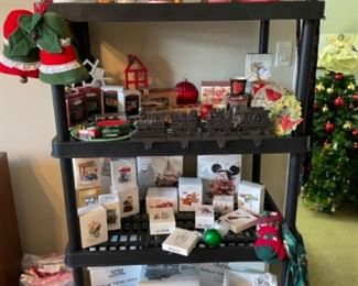 Good Variety Hallmark Christmas Ornaments